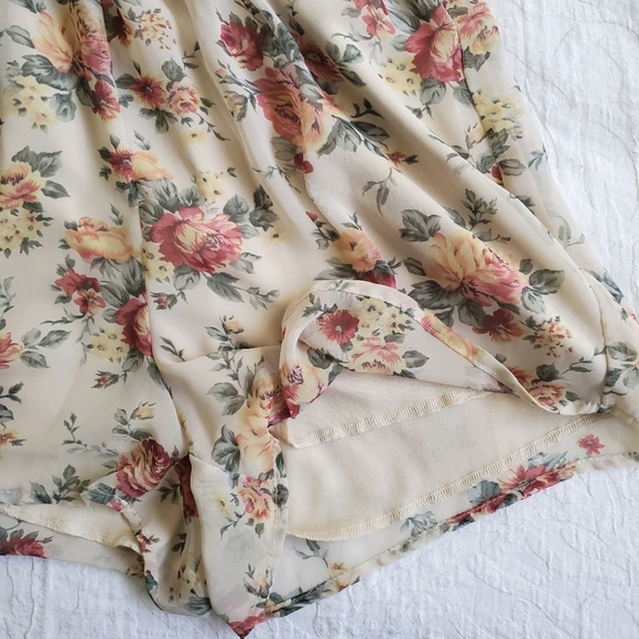 Floral romper - Picture 6 of 6